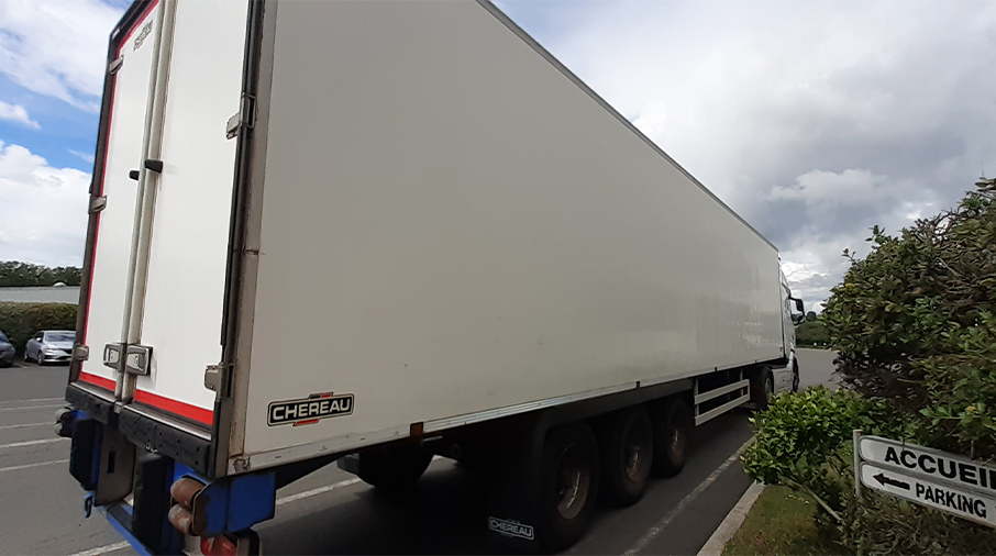 R3614-01 CHEREAU 2015 CARRIER VECTOR 1950MT 